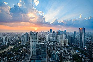 《最终幻想7：重制版》全球累计销量突破700万份